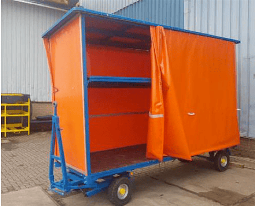 Hulck Vekoma aanhanger amusementsindustrie transport Nederland