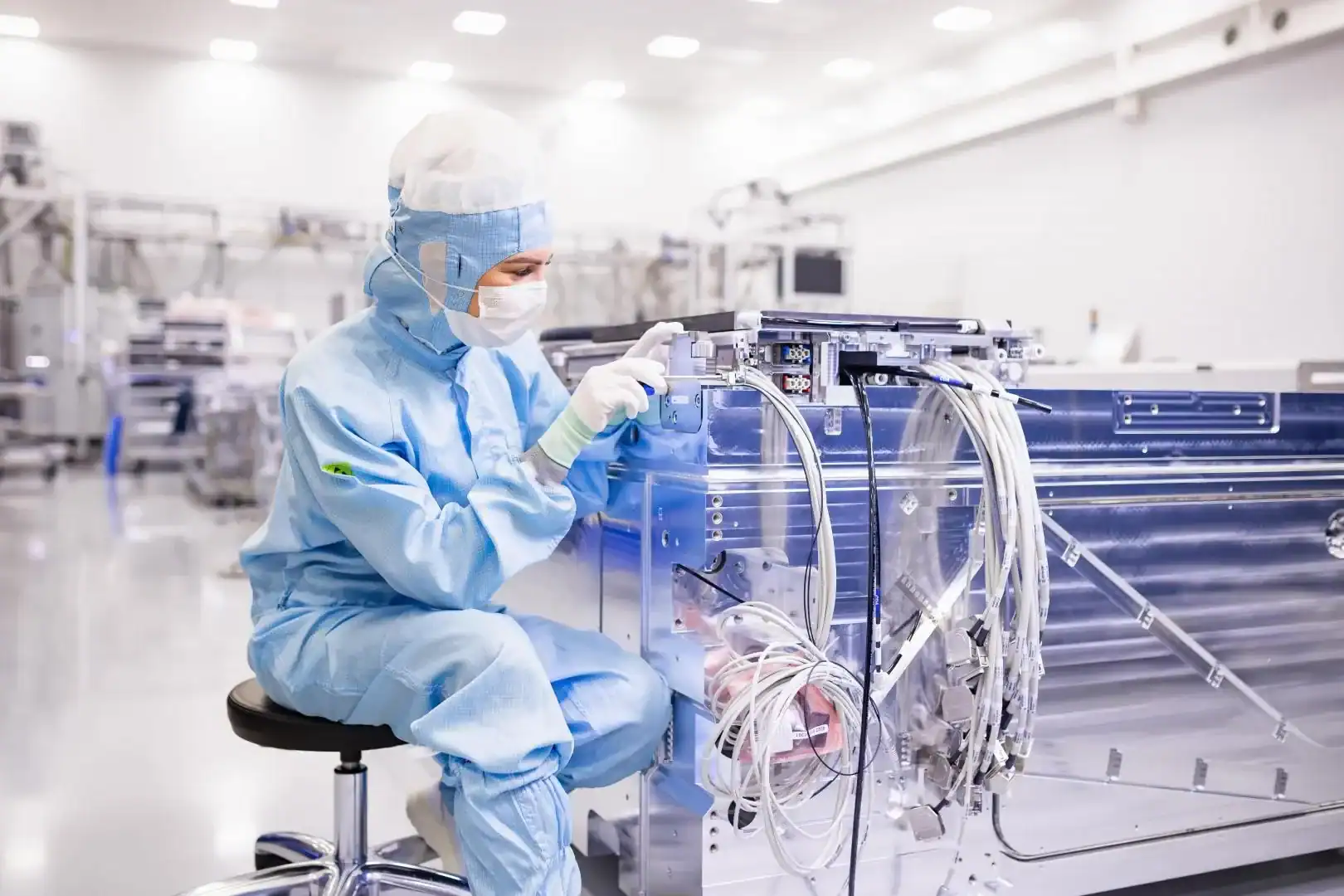 VDL-ETG semiconductor Hulck precisie transport partner Nederland