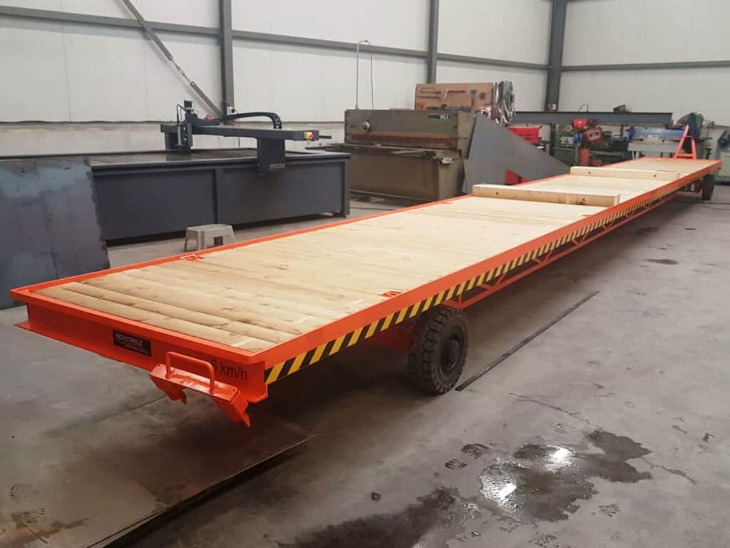 platte kar lang intern transport productiehal